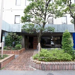 Empire In Shinjuku ** Tōkyō